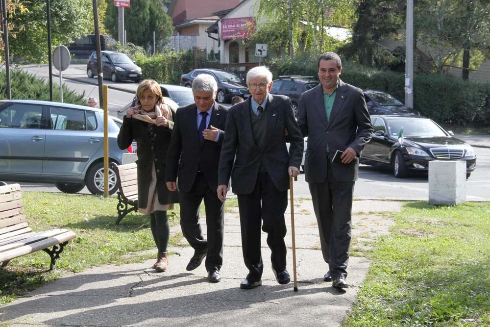 NAJVIŠE PRIZNANjE BEOGRADSKE OPŠTINE RAKOVICA POVELjA STEVANU LABUDOVIĆU