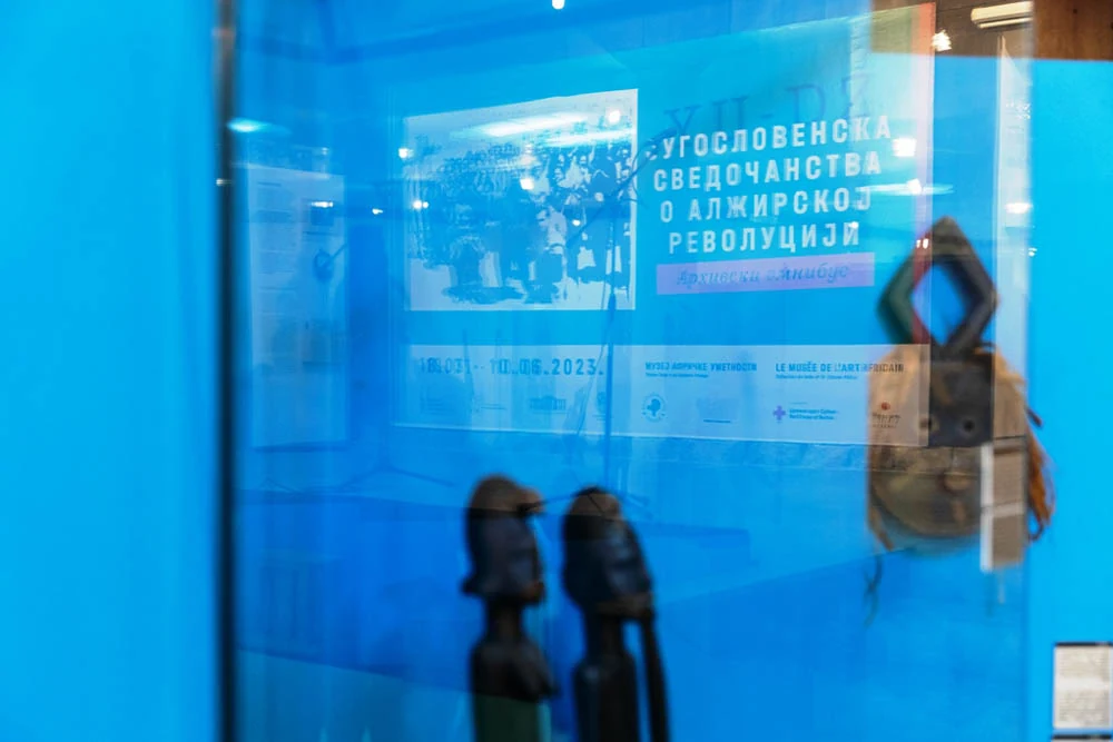 OTVORENA IZLOŽBA „JUGOSLOVENSKA SVEDOČANSTVA O ALŽIRSKOJ REVOLUCIJI – ARHIVSKI OMNIBUS“ U MUZEJU AFRIČKE UMETNOSTI U BEOGRADU